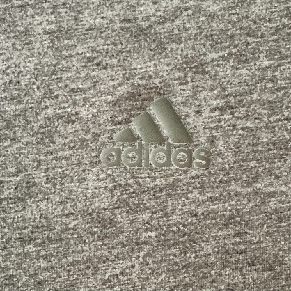 Adidas Heather Gray Climalite Tee Size Medium Minimalist Athleisure Streetwear - Picture 6 of 13